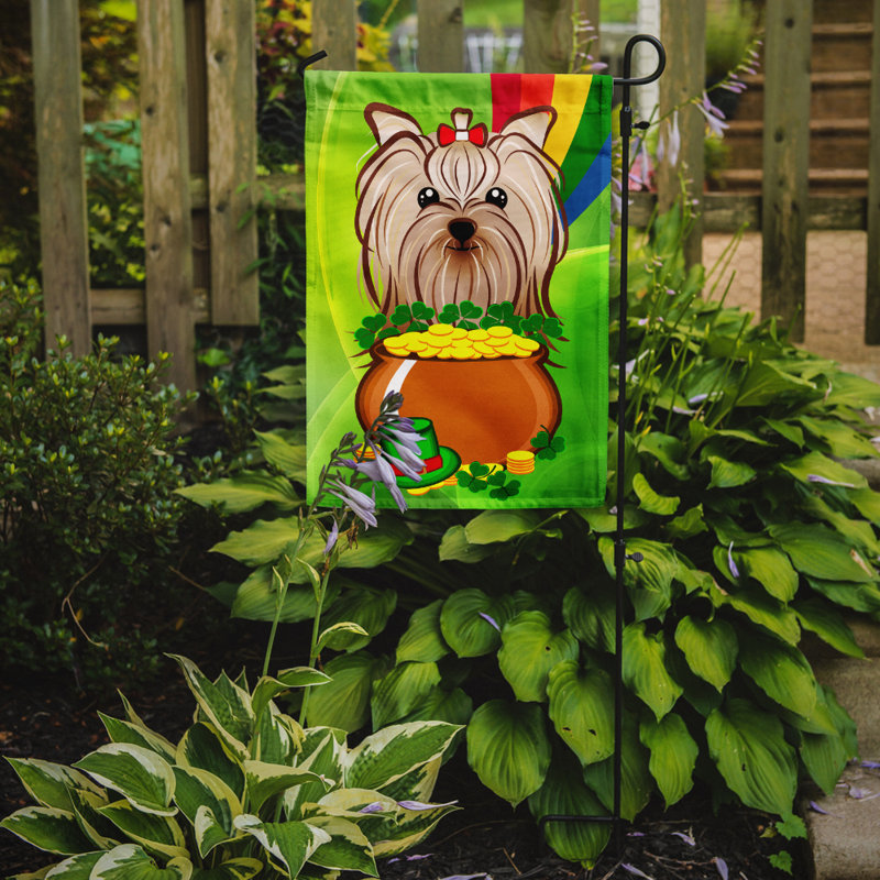 Drapeau de jardin Arella St. Patrick's, Yorkie (brun et beige)