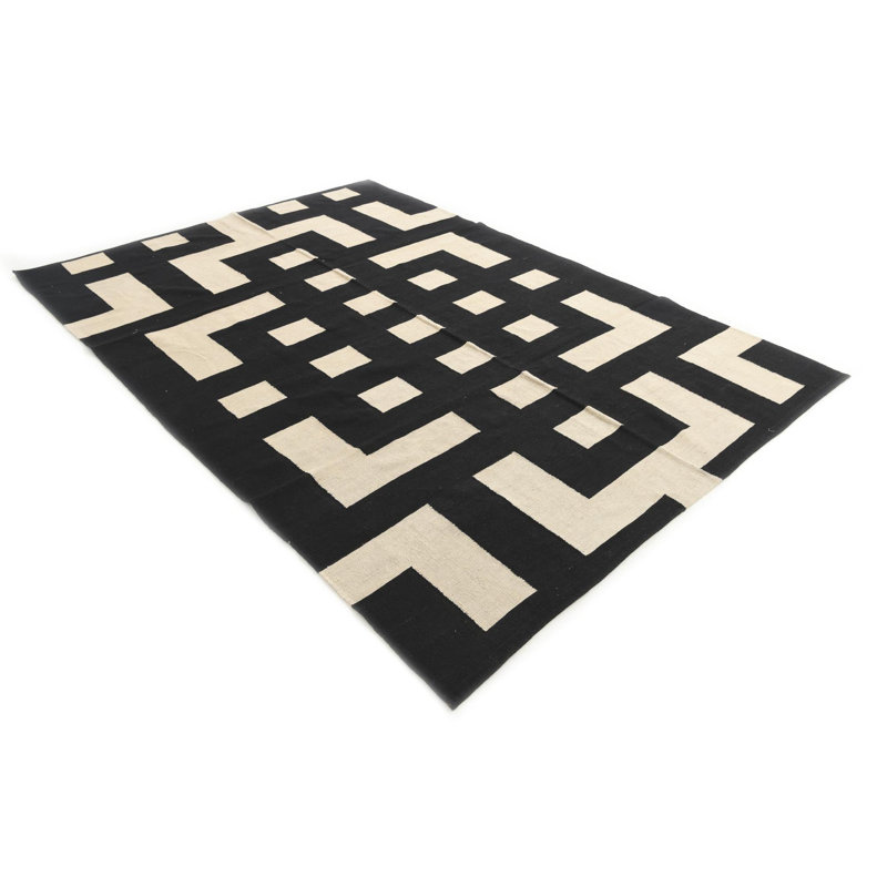 Tapis noir Jessen