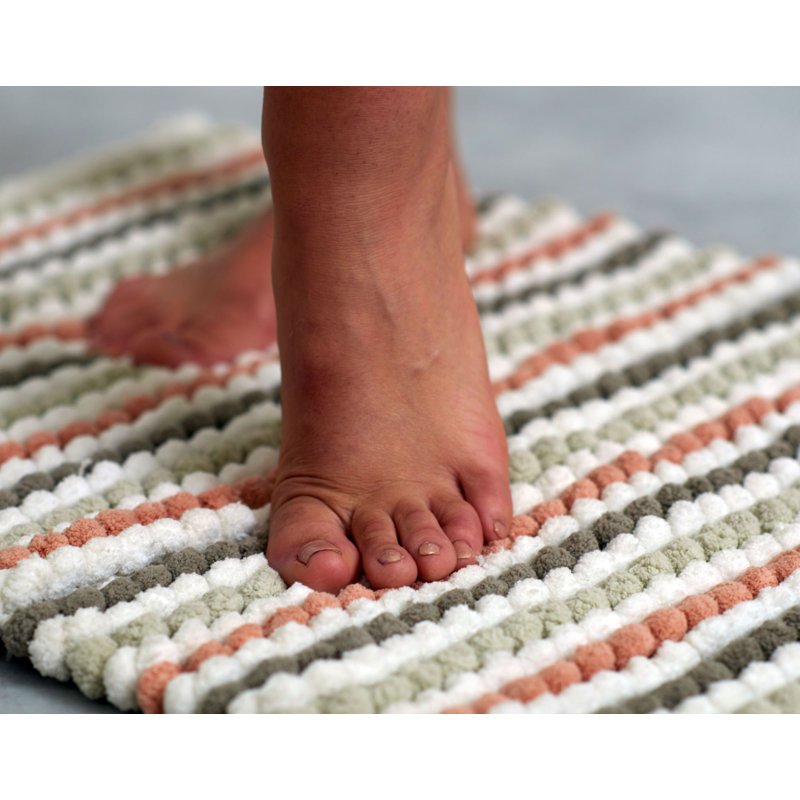 Wojcik Non-Slip Bath Rug