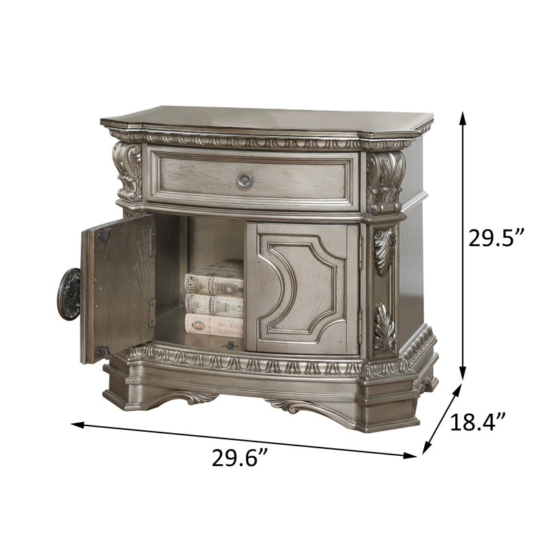 Table de chevet, argent antique