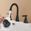Robinet de salle de bain 7,75 "à 3 trous, robinet de salle de bain traditionnel à 2 poignées avec ensemble de bonde-128885630
