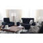 Fauteuil en chenille bleu foncé avec rangement polyvalent - pour différents besoins dans un style moderne et fonctionnel