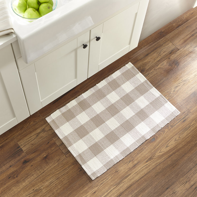 Skookum Farmhouse Living Buffalo Check Kitchen Rug, Rectangle 1'8" x 3', Tan