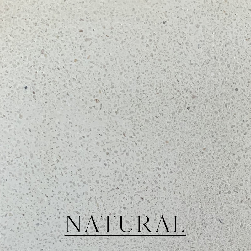 Pourtour de cheminée en pierre Chantel, Naturel / naturel, H 49 po x l 60 po x P 10 po