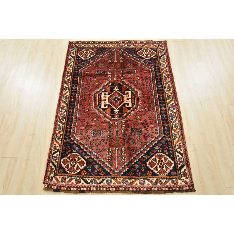 Tapis unique 3 pi 6 po x 5 pi 3 po Gissette