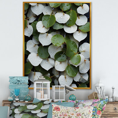 Feuilles vertes et blanches, collage sur toile
