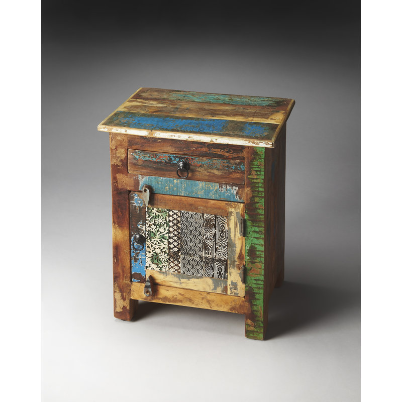 Artifacts Reverb Rustic Accent Chest