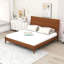 Lit plateforme en bois avec tête de lit-129448441-129448444