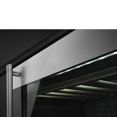 24" Smeg Classic Under The Counter Wine Coole