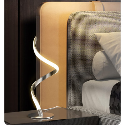 Wylene Metal Desk Lamp