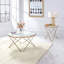 Table basse 1pc avec cadre à finition champagne et plateau en verre givré de style Mid-Century