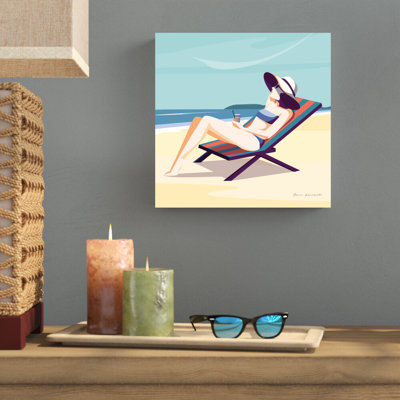 «South Beach Sunbather II» par Omar Escalante - impression sur toile tendue