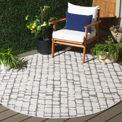Brysin Area Rug