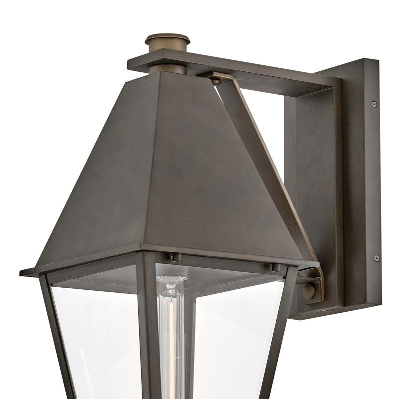 Hinkley Endsley Medium Wall Mount Lantern