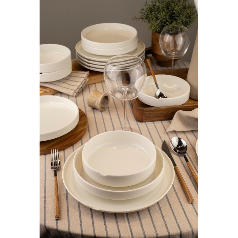 Service de table (18 pièces)