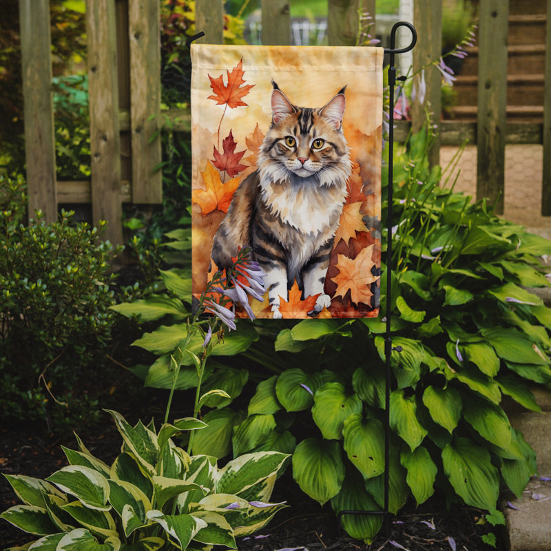 Chat en feuilles d'automne drapeau de jardin, Kurilian Bobtail