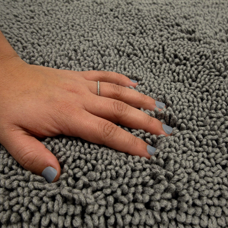 Tapis de bain antidérapant Dinuba, L 21 po x L 34 po, Gris froid