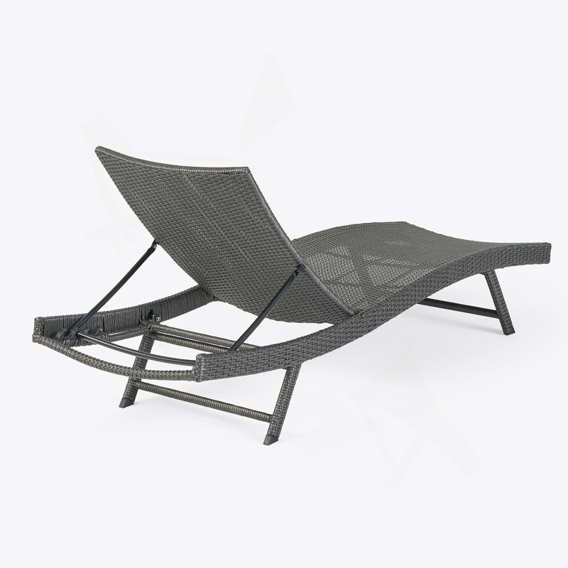 PE WICKER CHAISE, Gray