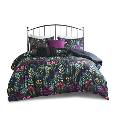 Luxurious 5 Piece Bedding Set, Soft Polyester, Botanical Design, Perfect For Home Decor