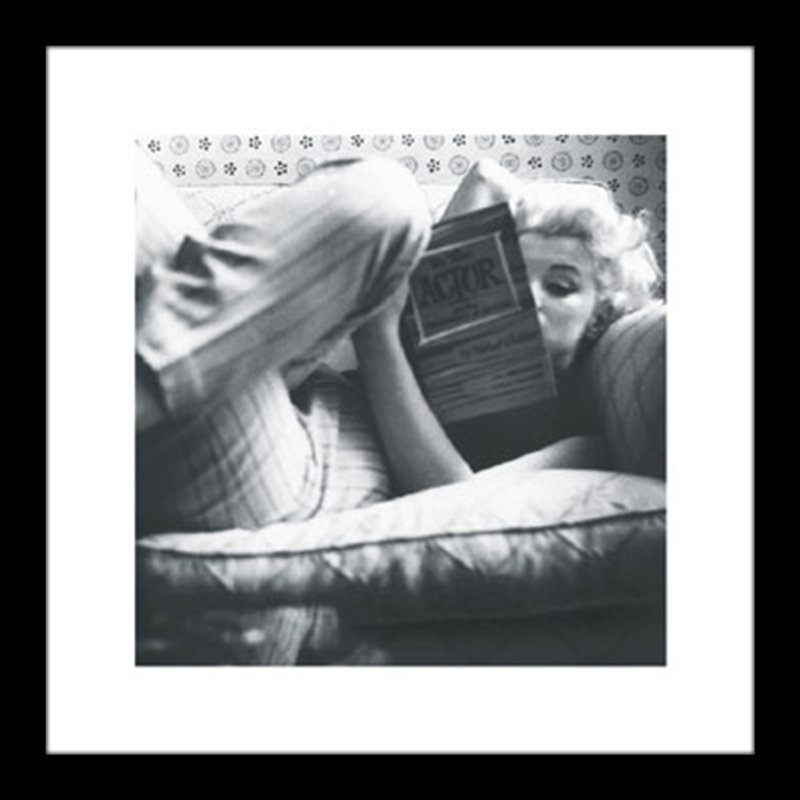 'A Good Read' Framed Photographic Print