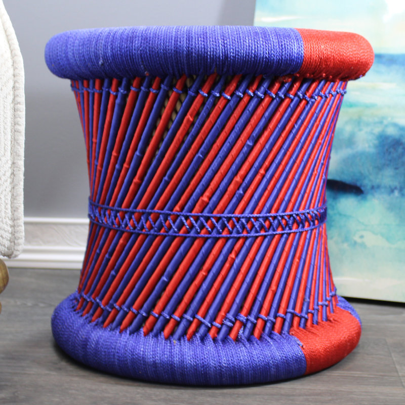 Tabouret d'appoint jaune tissé à la main Bungalow Rose, Bleu / rouge