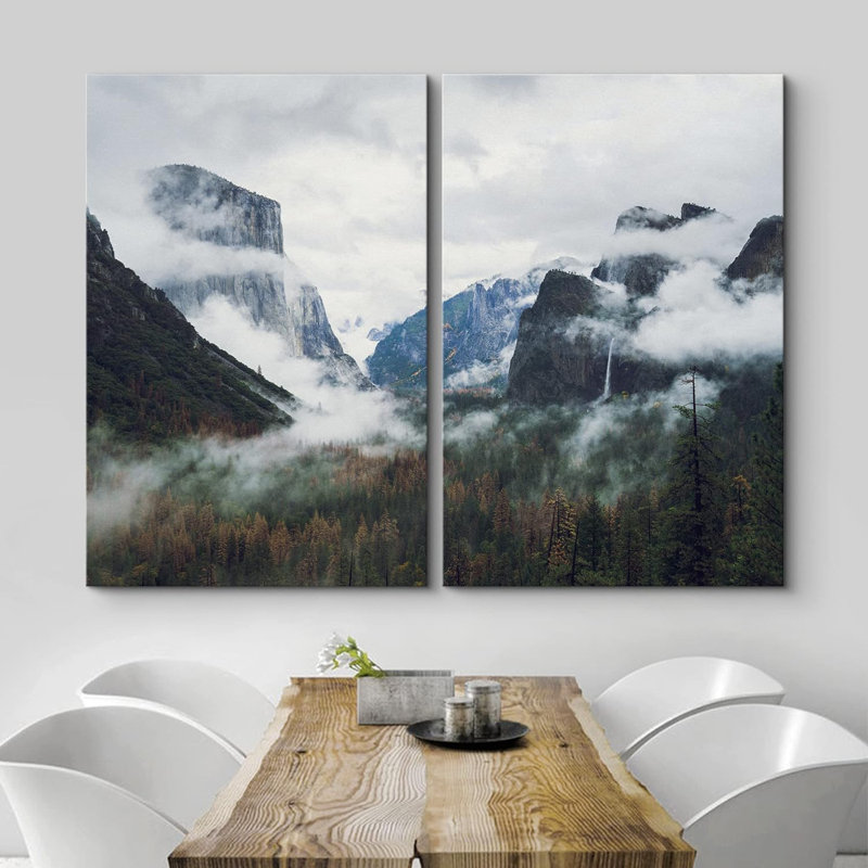 "Cloudy Mountain Range Forest Vista", reproduction de paysage sur toile, 2 pièces, H 36 po x l 48 po x P 1,5 po, Toile tendue