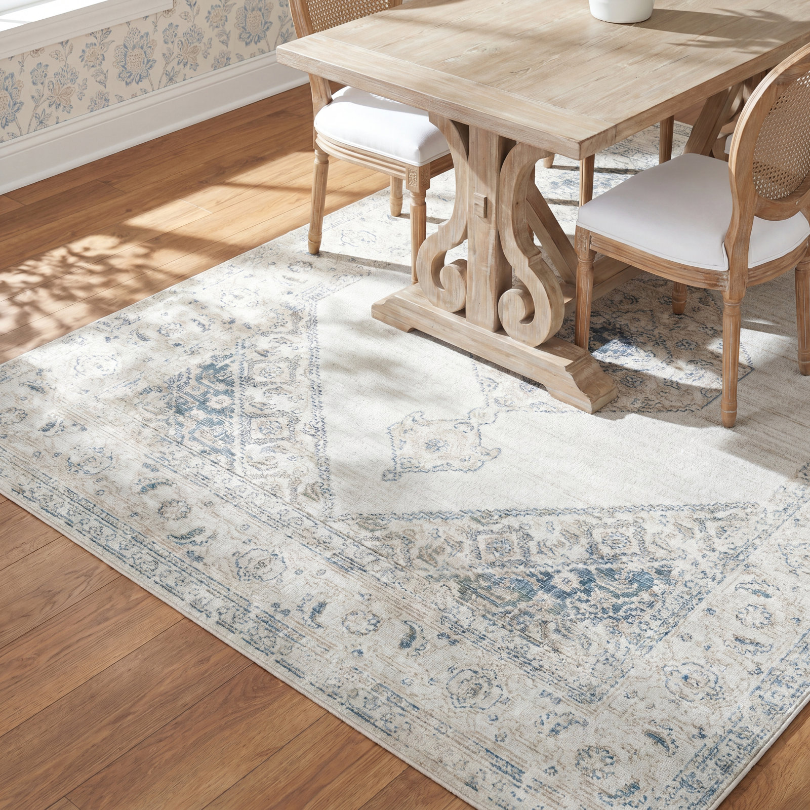 Bateman Blue Beige Oriental Rug, Rectangle 2' x 3'