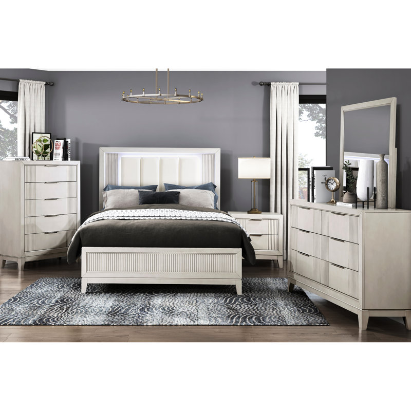 Tête de lit à DEL grand lit, blanc antique, décoration de chambre à coucher moderne avec finition blanche et coussin
