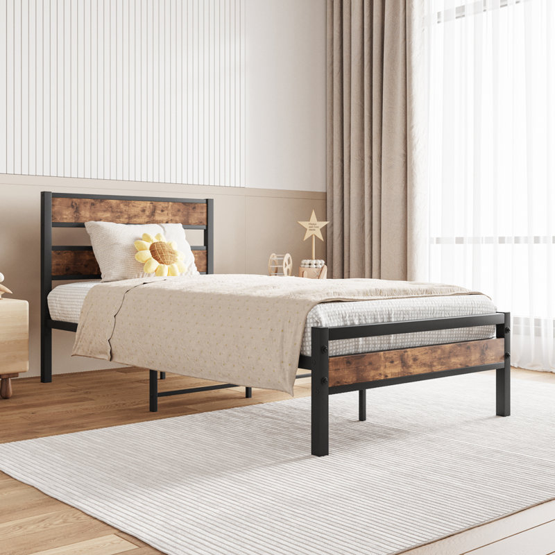 Base de lit plateforme avec tête de lit en bois rustique rétro, support de lattes en métal robuste, aucun sommier requis