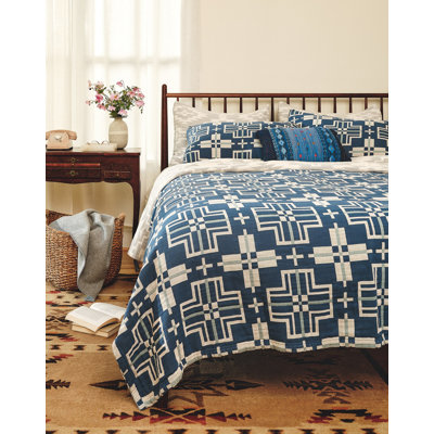 San Marcos Matelasse Marine Cotton Quilt