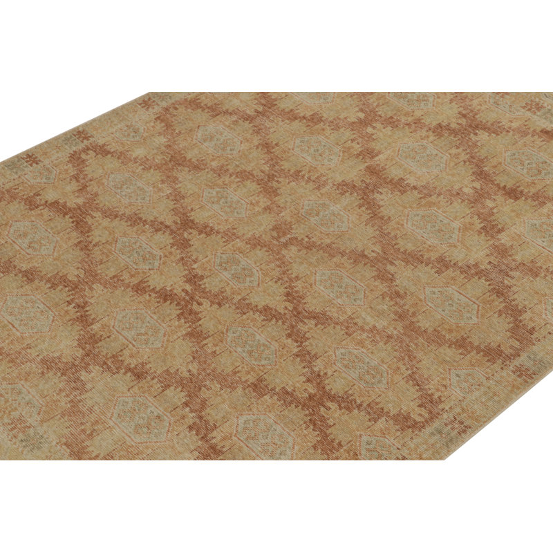 Distressed Homage Hand Knotted Wool Geometric Area Rug, Rectangle 6' x 9'