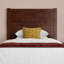 Lit plateforme en bois avec pied de lit et gigogne Aveline-155936815-155936807