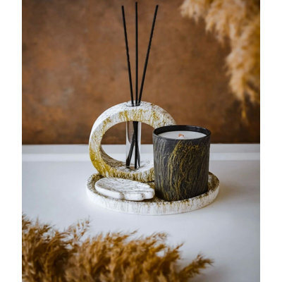Elegant Candle Set (4 Pieces) with Tray, 100% Concrete & 100% Soya Wax, Vanilla Scent | Tray: 7.1 x 7.1 inches | Hand: 3.3 x 2.0 inches | Air Freshener: 4.3 x 5.1 inches | Candle: 3.5 x 2.8 inches | 20-22 Hour Burn Time, Stylish Gold Color