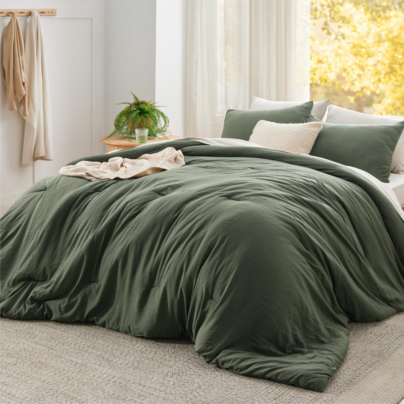 Bedsure Reversible Prewashed Comforter Set, Dark Olive Green/Green, Queen Comforter + 2 Standard Pillowcases