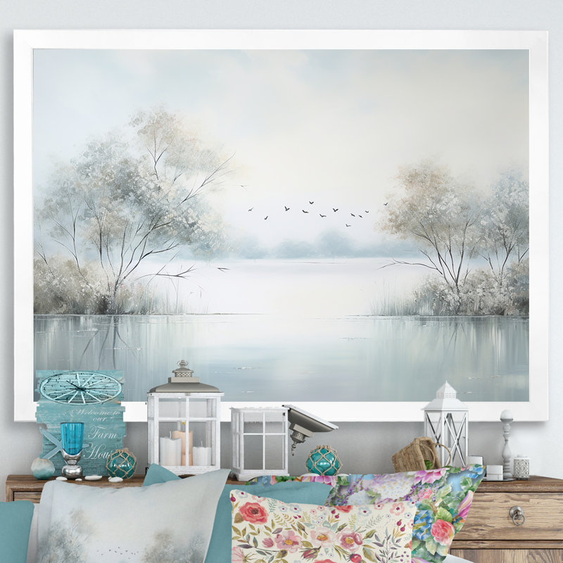 «Lakeside Winter Serenity - Lakes & Rivers», art mural sur toile, H 24 po x l 32 po x P 1 po, Cadre simple blanc