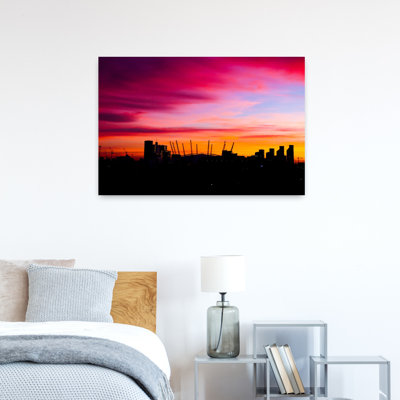 Art contemporain, architecture contemporaine, coucher de soleil