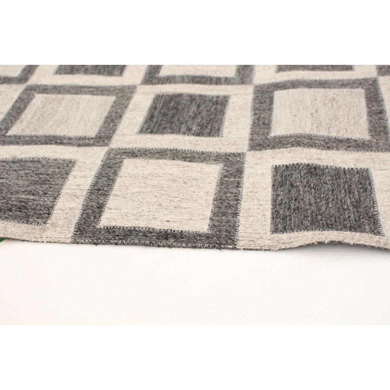 Tapis gris clair Jeaneane 3 pi 11 po x 5 pi 4 po