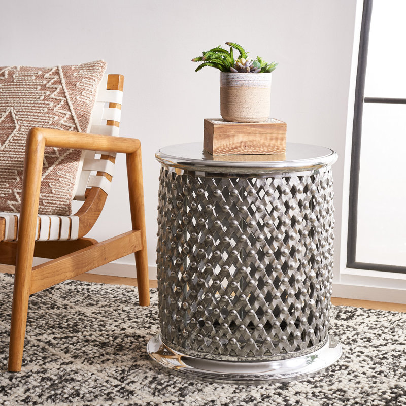Tabouret d'appoint en métal Shieda