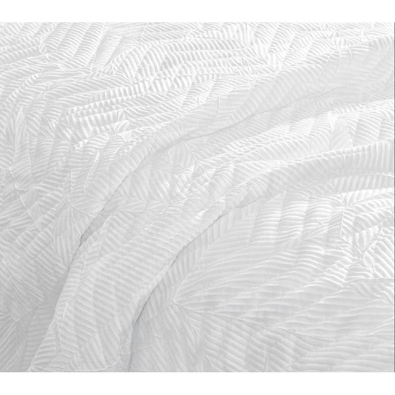 White Queen Reversible Microfiber Quilt Set with Chevron Stitch