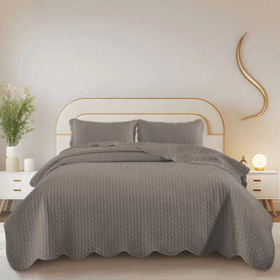 Embossed Quilted Bedspread Set – Ultra Soft Microfiber Coverlet With Pillow Shams, Hotel-Style Bedding For High Beds