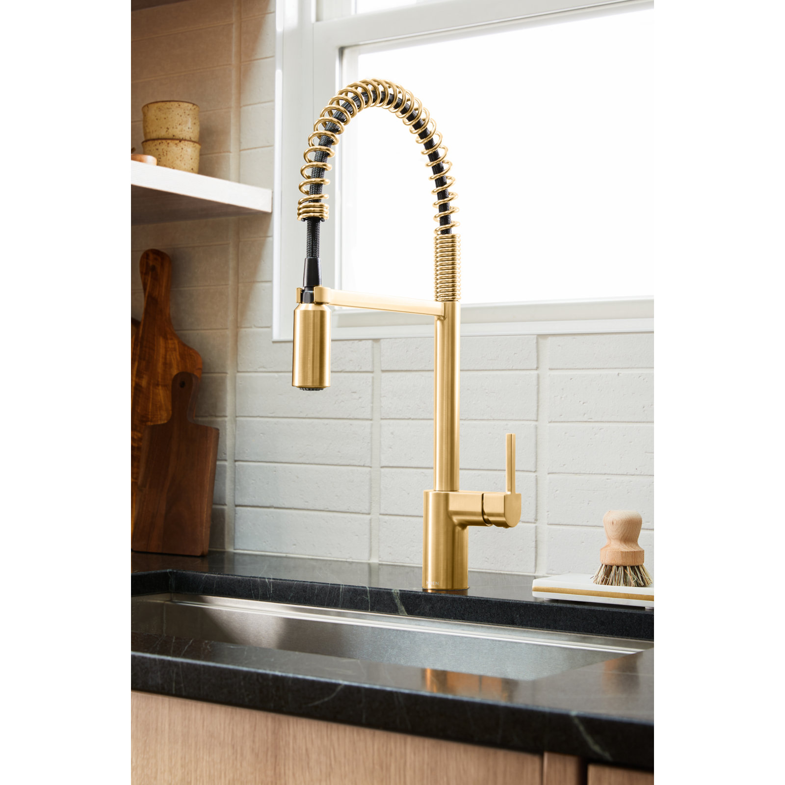 Align One Handle Spring Kitchen Faucet, Modern Single Hole Kitchen Sink Faucet Pulldown Sprayer, Brushed Gold