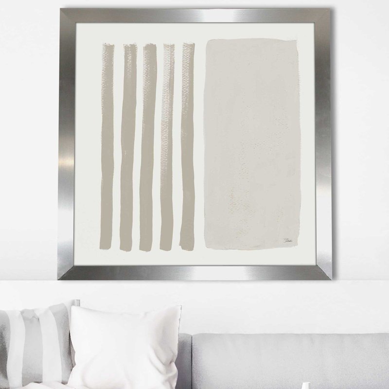 «Gray Vertical Space Abstract (Square)» par Patricia Pinto, reproduction, Encadrement argenté, H 31,5 po x l 31,5 po x P 1 po
