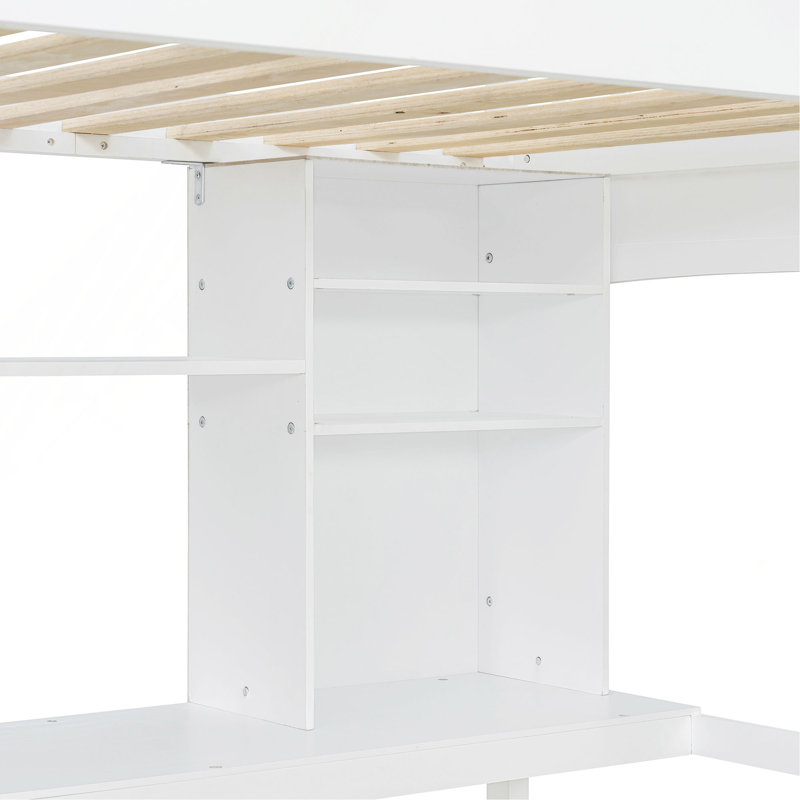 Lit mezzanine avec tablettes de rangement, bureau et échelle