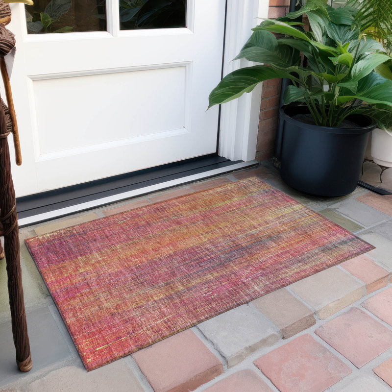 Tapis intérieur / extérieur Kinslee, Rectangle 1 pi 8 po x 2 pi 6 po