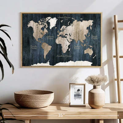 Carte du monde en bois vieilli