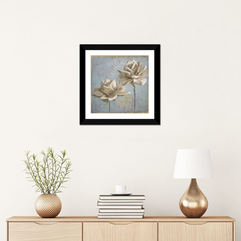 Seed Pod II, reproduction d'art sur toile tendue, H 24 po x l 24 po x P 1 po, Papier beaux-arts encadré noir, Blanc