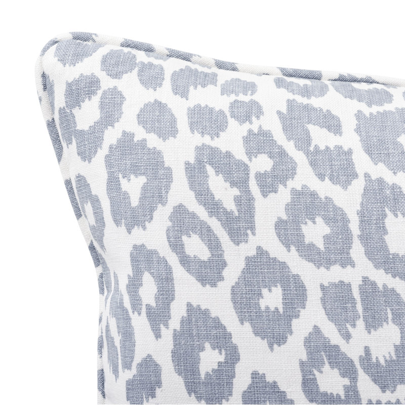 Coussin Iconic Leopard, Ciel, 18 po x 18 po