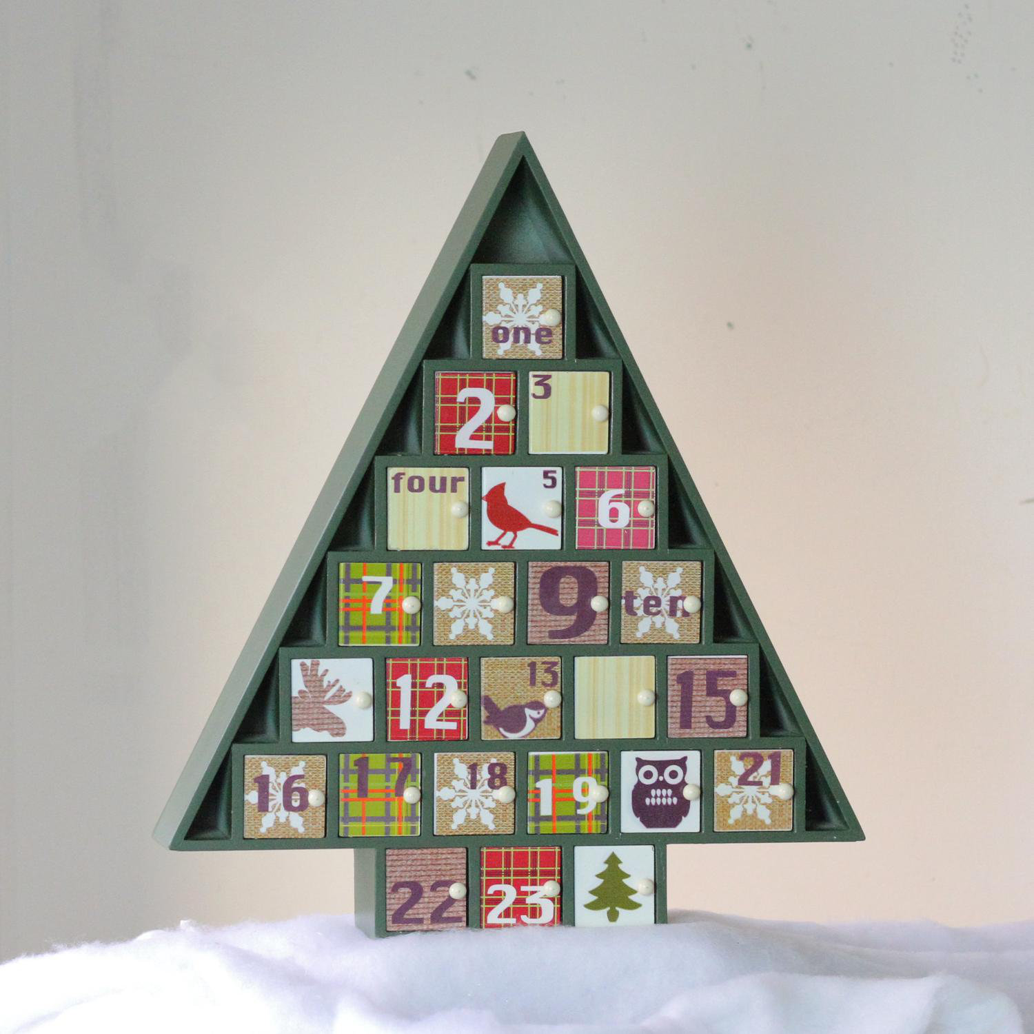 Northlight 15 Green Tree Shaped Christmas Advent Calendar Decoration