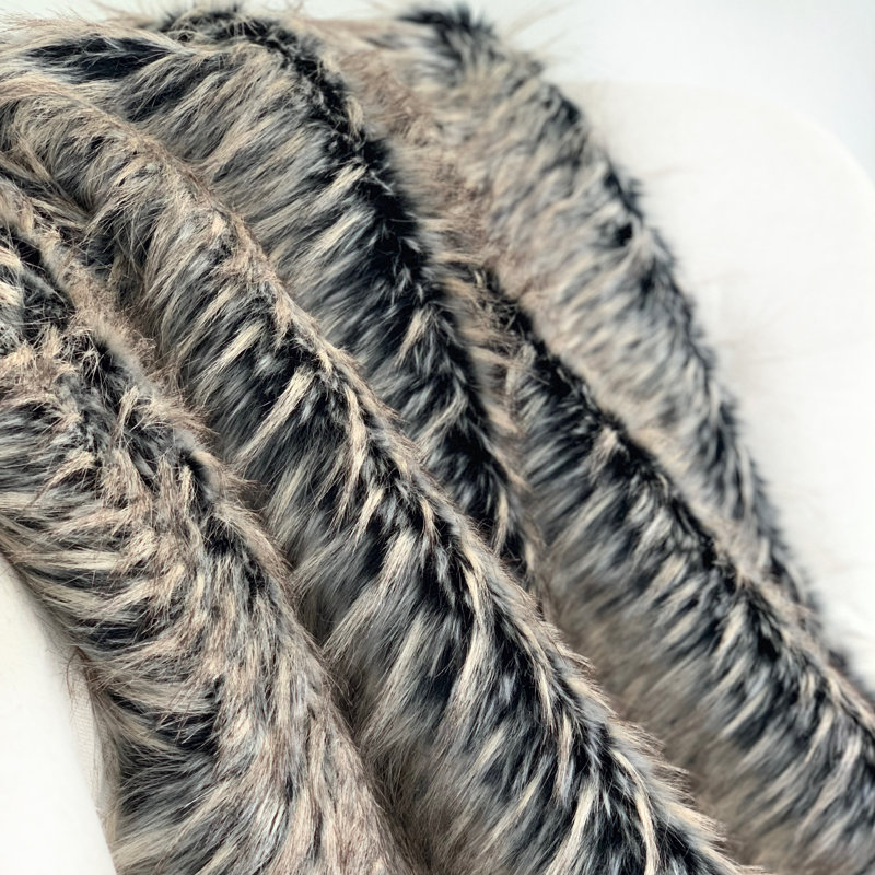 Jeté de luxe en fausse fourrure brun-gris à motif Foxy Plutus Foxy, l 36 po x L 60 po, Jeté