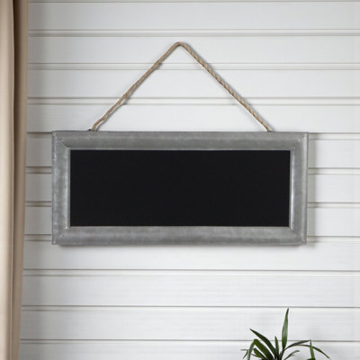 Tableau noir suspendu en métal 10 po x 22 po